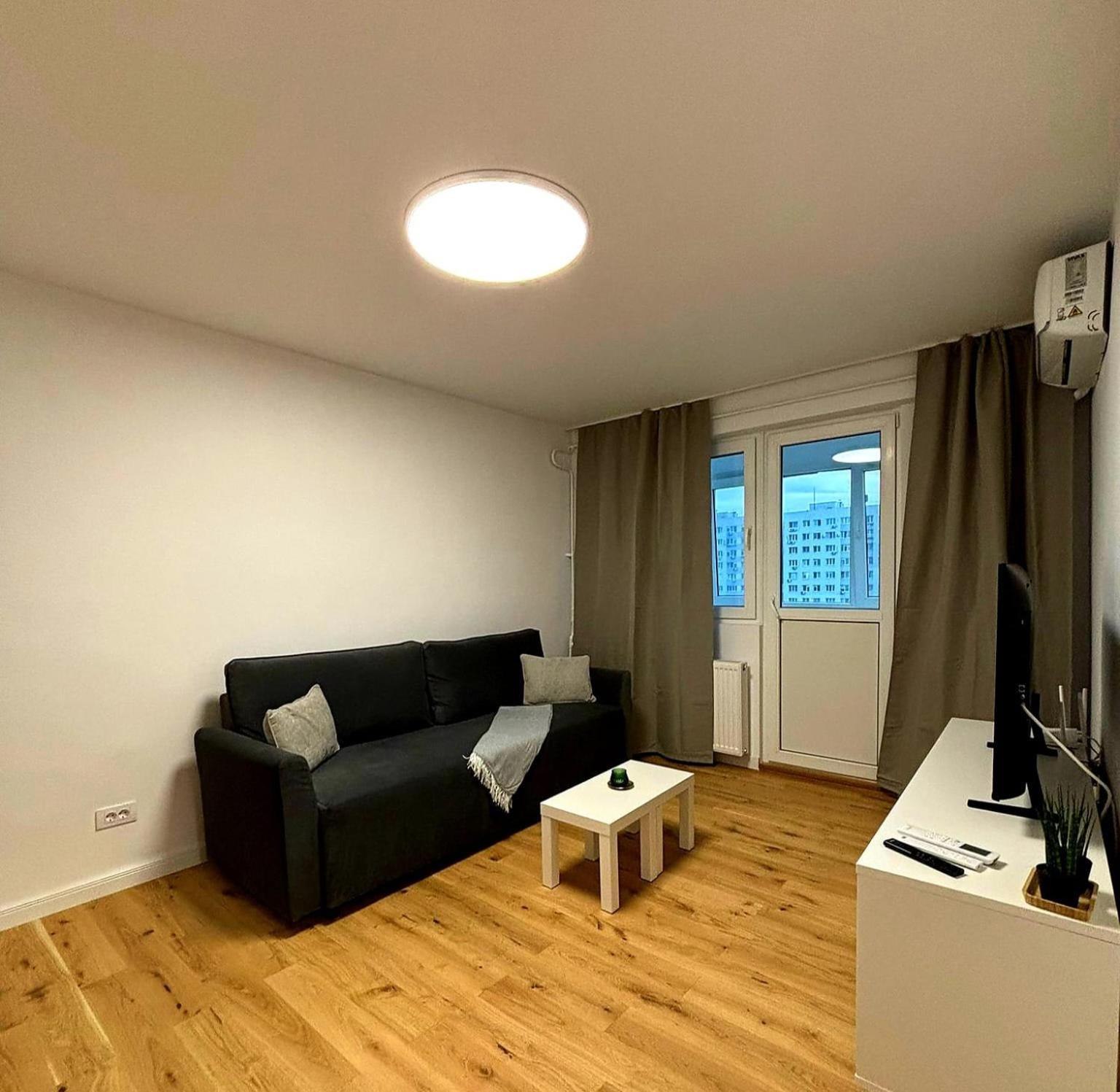 Apartament Up In *